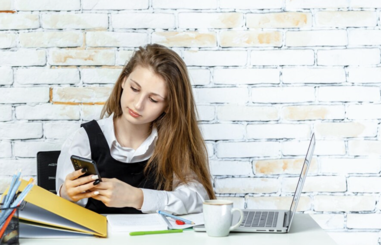 Top 10 Apps for Lifelong Learners to Enhance Knowledge on the Go