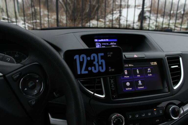 Top 10 CarPlay-Compatible Apps Every Driver Should Have