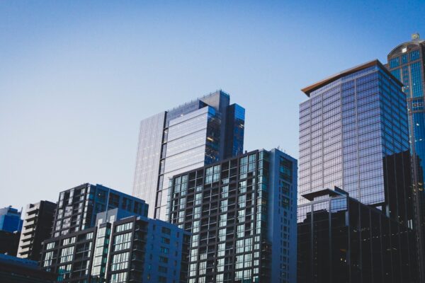 The Key Benefits of Hiring a Real Estate Agent When Buying a Home