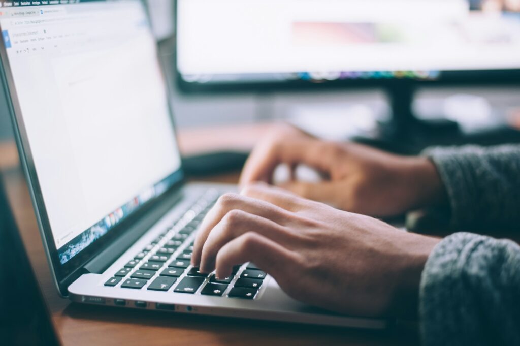 Step-by-Step Guide to Online Cover Letter Makers